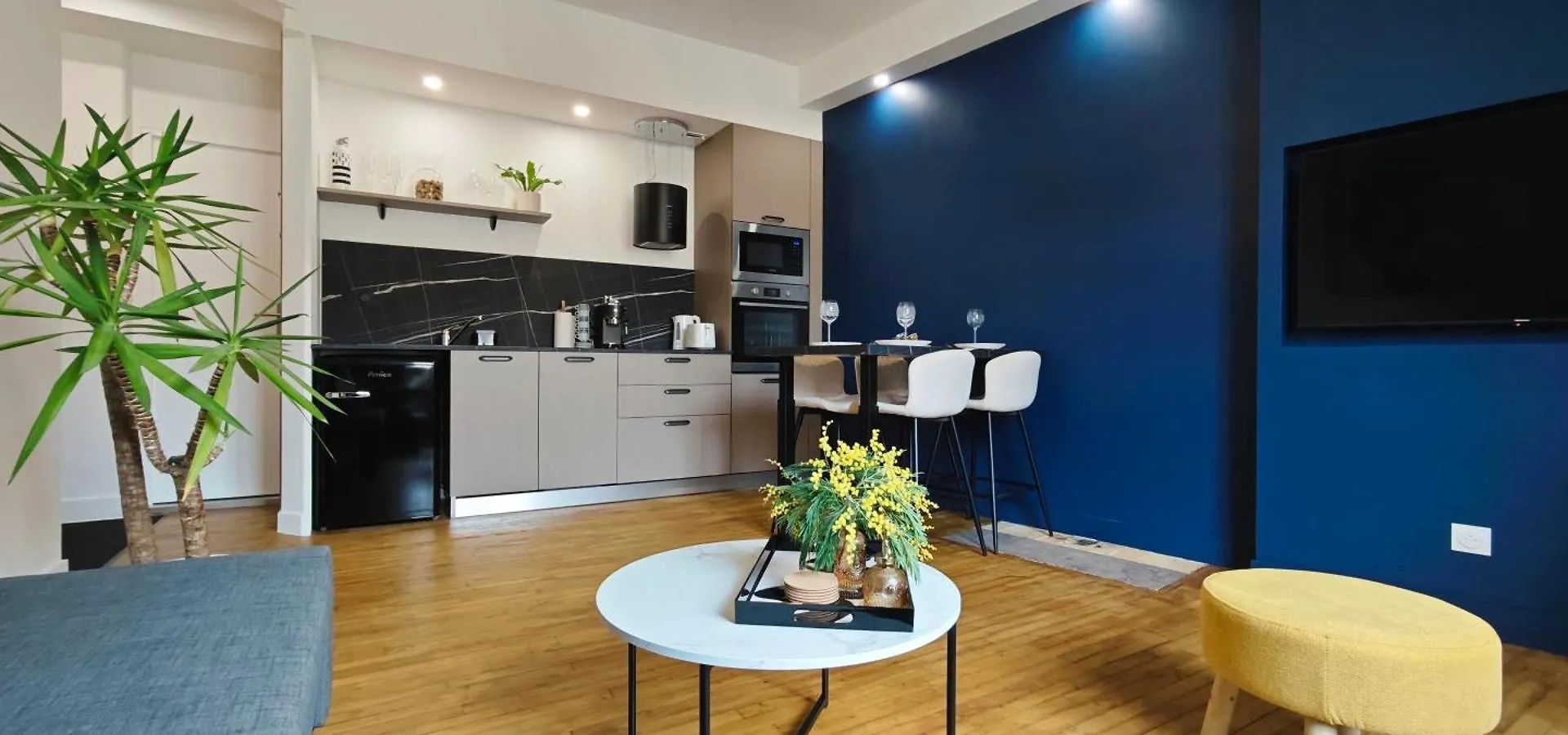 Appartement T2 Coeur De 디난